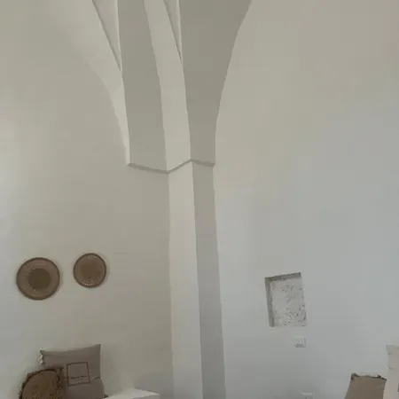 L'edicola Votiva 4* カザラーノ